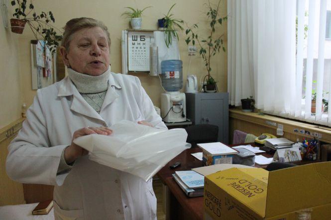Новини Тернополя - фото з Протерміновані ліки, бруд та хабар журналістам: як працюють медсестри у школах та садках. Ексклюзив "20 хвилин" Протерміновані ліки, бруд та хабар журналістам: як працюють медсестри у школах та садках. Ексклюзив "20 хвилин", фото №9 на сайті 20minut.ua