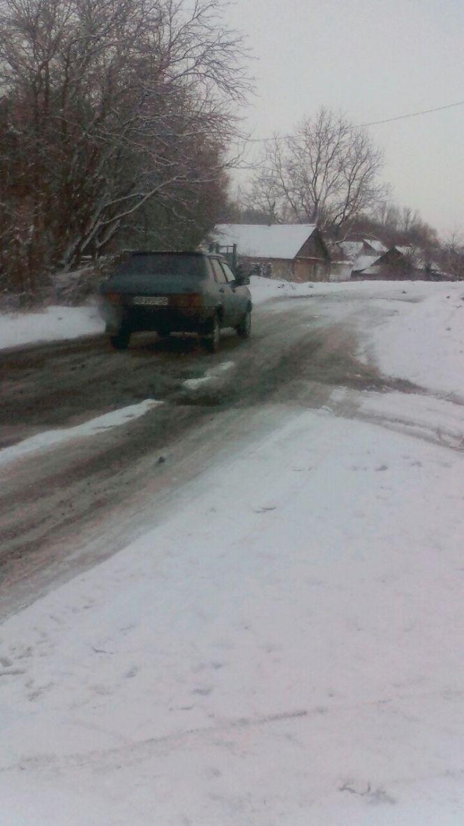 Фото дня:  вбиті дороги с. Козятин, фото №2 на сайті 20minut.ua