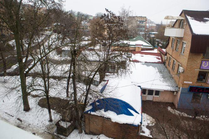 Новини Вінниці - фото з «У нас під домом тече річка» Як живуть в останньому будинку на Соборній «У нас під домом тече річка» Як живуть в останньому будинку на Соборній, фото №3 на сайті 20minut.ua