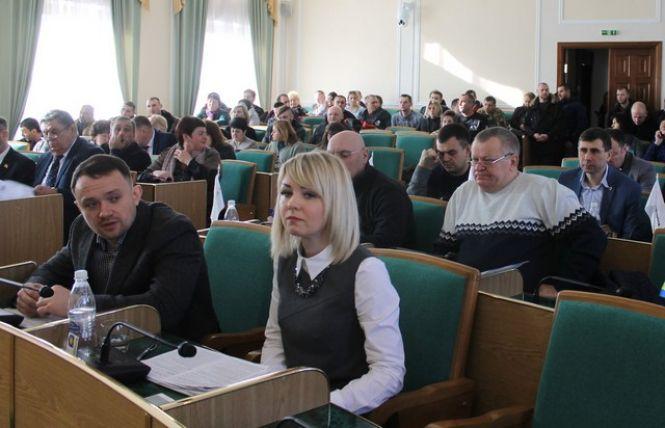 Програми для маленьких кам’янчан,  спорт і землі учасникам АТО  - результати сесії, фото №1 на сайті 20minut.ua