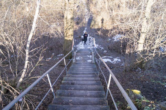 Новини Вінниці - фото з «Маєтки» з пірсами, приватні копанки та березовий гай. Набережна від Київського мосту до кінця П’ятничан «Маєтки» з пірсами, приватні копанки та березовий гай. Набережна від Київського мосту до кінця П’ятничан, фото №1 на сайті 20minut.ua