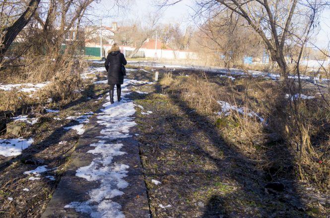 Новини Вінниці - фото з «Маєтки» з пірсами, приватні копанки та березовий гай. Набережна від Київського мосту до кінця П’ятничан «Маєтки» з пірсами, приватні копанки та березовий гай. Набережна від Київського мосту до кінця П’ятничан, фото №3 на сайті 20minut.ua