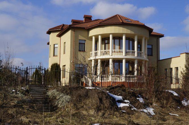 Новини Вінниці - фото з «Маєтки» з пірсами, приватні копанки та березовий гай. Набережна від Київського мосту до кінця П’ятничан «Маєтки» з пірсами, приватні копанки та березовий гай. Набережна від Київського мосту до кінця П’ятничан, фото №15 на сайті 20minut.ua