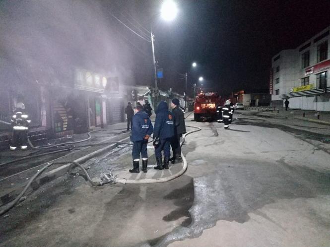 Новини Кам'янця-Подільського - фото з Нічний підпал Нічний підпал "Національної лотереї" у Кам’янці-Подільському (ФОТО+ВІДЕО), фото №3 на сайті 20minut.ua