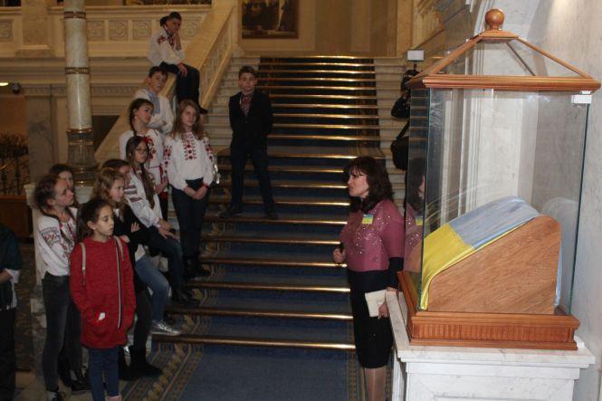 Хмельницькі школярі побували у Верховній Раді, фото №2 на сайті vsim.ua