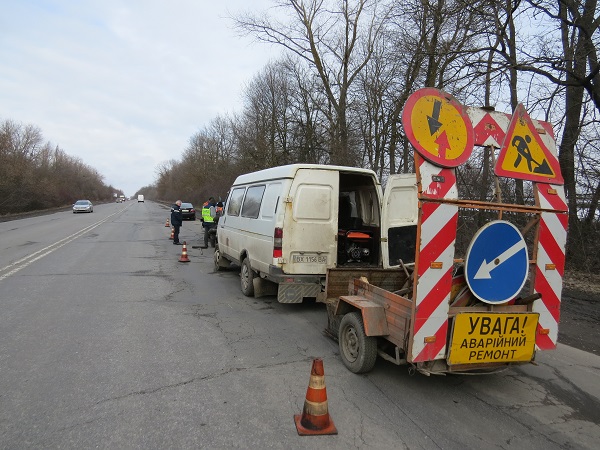 Новини Кам'янця-Подільського - фото з Щодня дорожники ліквідовують по 400 квадратних метрів аварійної ямковості Щодня дорожники ліквідовують по 400 квадратних метрів аварійної ямковості, фото №1 на сайті 20minut.ua