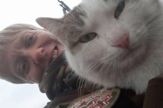 Українські військові показали своїх котиків (супер підбірка фото), фото №14 на сайті 20minut.ua