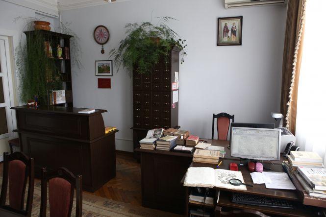 Новини Вінниці - фото з Екскурсія до бібліотеки Тімірязєва: про що «мовчать» книжки? Екскурсія до бібліотеки Тімірязєва: про що «мовчать» книжки?, фото №6 на сайті 20minut.ua