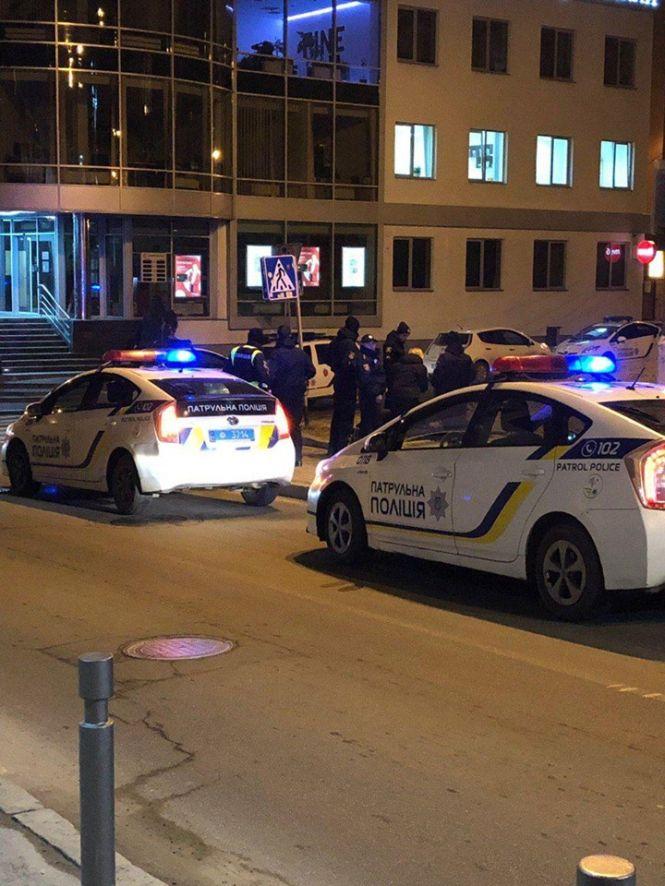 Новини Вінниці - фото з «Пумб, вяжут кого-то»: розказали подробиці затримання «відбитих малоліток» «Пумб, вяжут кого-то»: розказали подробиці затримання «відбитих малоліток», фото №2 на сайті 20minut.ua