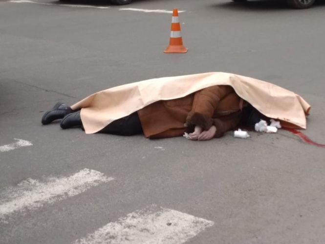 В центрі Хмельницького насмерть збили жінку, фото №4 на сайті vsim.ua