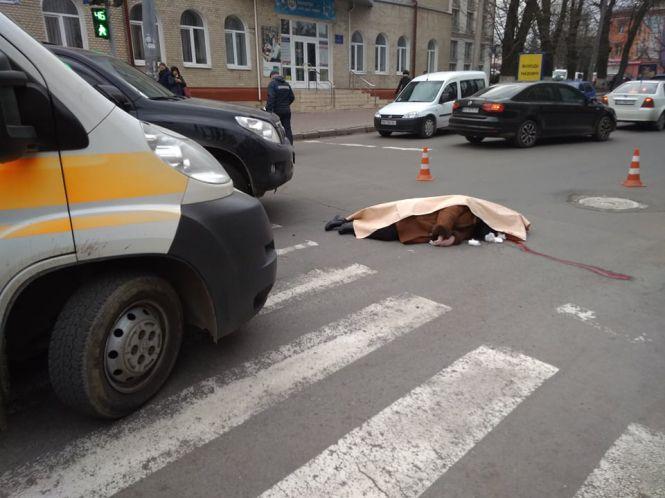 В центрі Хмельницького насмерть збили жінку, фото №3 на сайті vsim.ua
