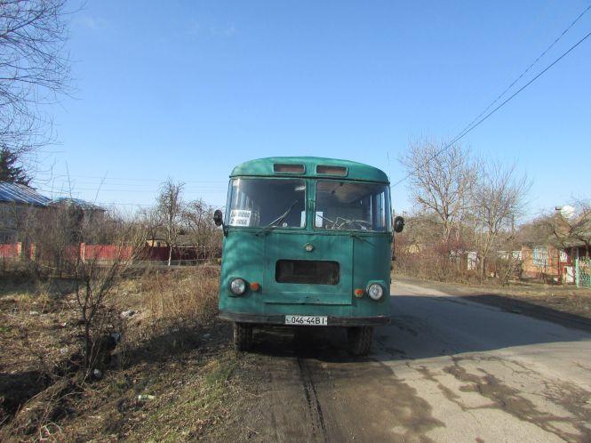 Новини Козятина - фото з В селі Козятин в деякі ями "плюнули" камінцями (Оновлено) В селі Козятин в деякі ями "плюнули" камінцями (Оновлено), фото №13 на сайті 20minut.ua