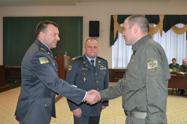 Новини Хмельницького - фото з У Хмельницькому нагородили кращих прикордонників У Хмельницькому нагородили кращих прикордонників, фото №8 на сайті vsim.ua