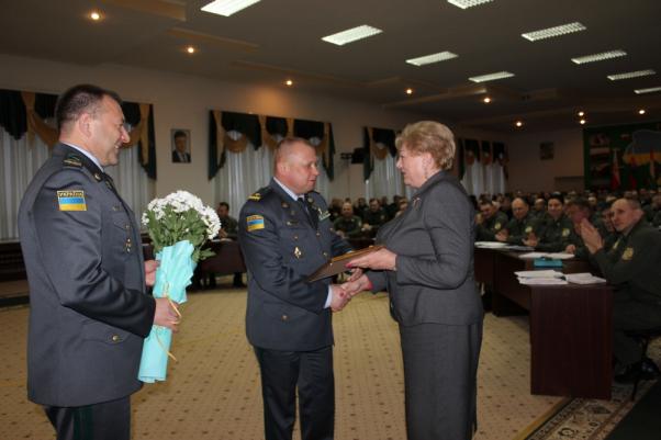 Новини Хмельницького - фото з У Хмельницькому нагородили кращих прикордонників У Хмельницькому нагородили кращих прикордонників, фото №12 на сайті vsim.ua