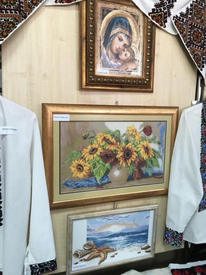 Закохані в борщівську вишивку, фото №1 на сайті 20minut.ua