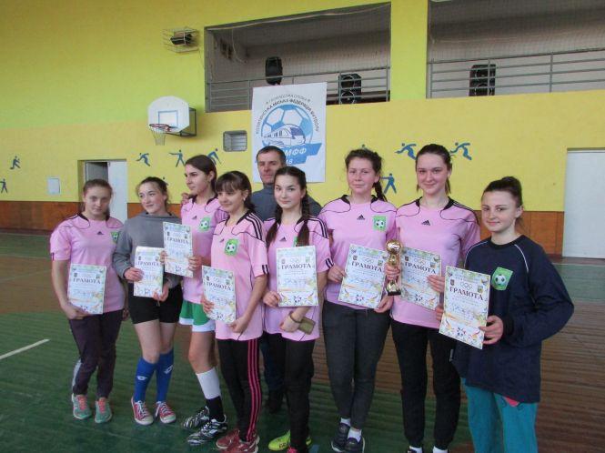 Кубок зимового футболу серед територіальних громад нашого району і перше місце заслужено  завоювали глухівчанки (+ВІДЕО), фото №2 на сайті 20minut.ua