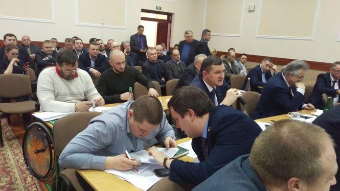 Новини Тернополя - фото з Сесія облради на виїзді: хліб-сіль, концерт, вишиванки… і 108 питань Сесія облради на виїзді: хліб-сіль, концерт, вишиванки… і 108 питань, фото №1 на сайті 20minut.ua