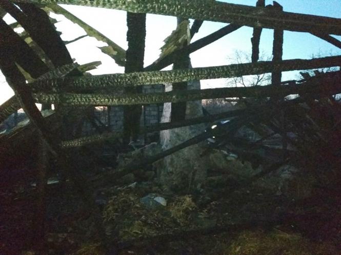 Новини Кам'янця-Подільського - фото з Рятувальники гасили житловий будинок на Кам’янеччині Рятувальники гасили житловий будинок на Кам’янеччині, фото №3 на сайті 20minut.ua