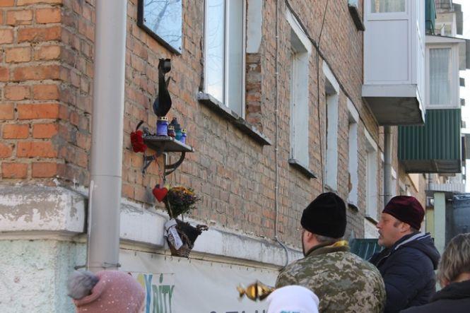 Новини Кам'янця-Подільського - фото з Кам’янчани вшанували пам’ять загиблого героя (ФОТО) Кам’янчани вшанували пам’ять загиблого героя (ФОТО), фото №7 на сайті 20minut.ua