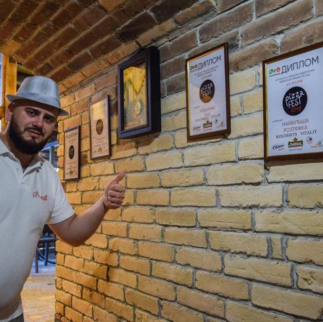 Новини Тернополя - фото з Піцайоло з Тернопільщини їде на чемпіонат світу з приготування піци в Пармі Піцайоло з Тернопільщини їде на чемпіонат світу з приготування піци в Пармі, фото №1 на сайті 20minut.ua