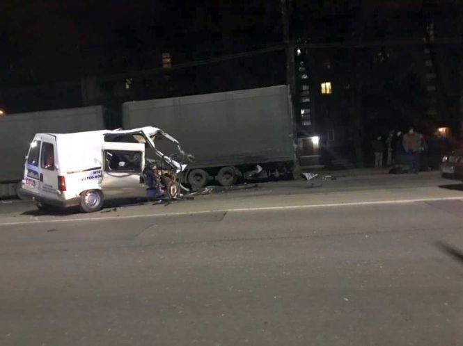 Новини Хмельницького - фото з П’янючий водій влаштував потрійну ДТП на проспекті Миру П’янючий водій влаштував потрійну ДТП на проспекті Миру, фото №3 на сайті vsim.ua