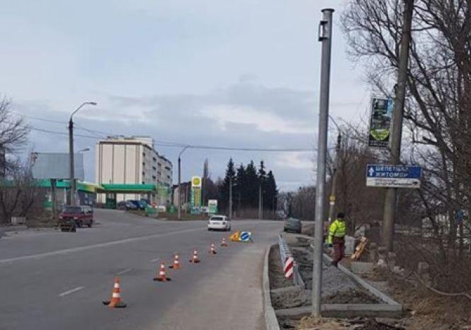 З освітленням та острівцем безпеки: біля "Дендропаркового" облаштовують новий пішохідний перехід, фото №1 на сайті vsim.ua