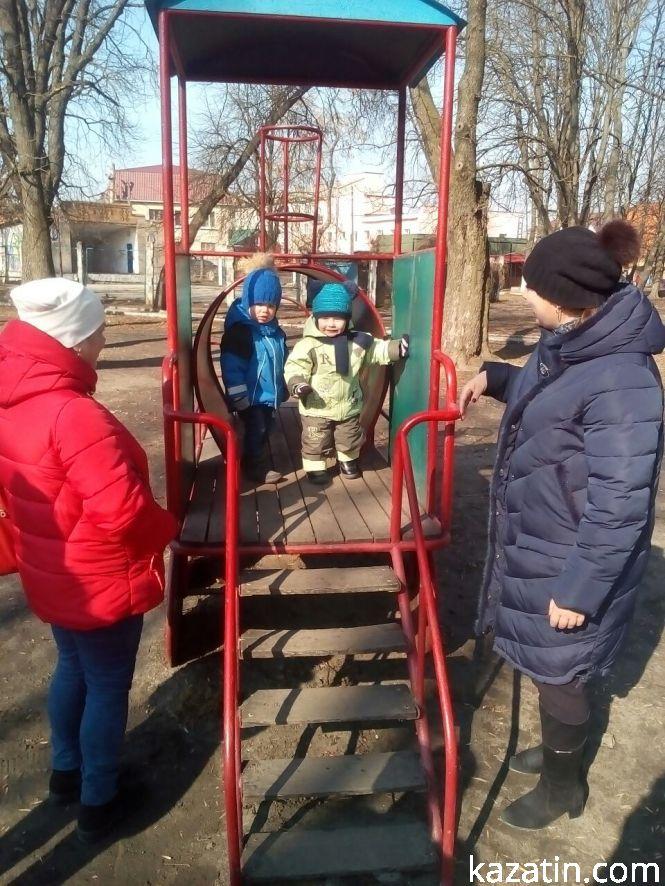 Козятин сьогодні, 3 березня — в парку повно діточок, фото №5 на сайті 20minut.ua