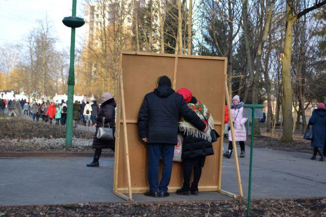 Хмельницький зустрів весну з шашликом, медовухою, фотозонами і танцями (ФОТО і ВІДЕО), фото №22 на сайті vsim.ua