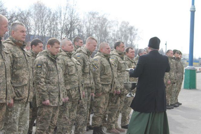 Сотня кам’янецьких військовослужбовців рушили на Схід, фото №3 на сайті 20minut.ua