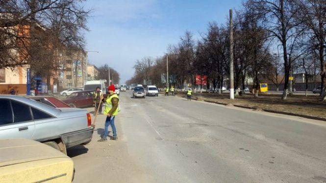 Комунальники Кам’янця влаштували весняне прибирання, фото №2 на сайті 20minut.ua