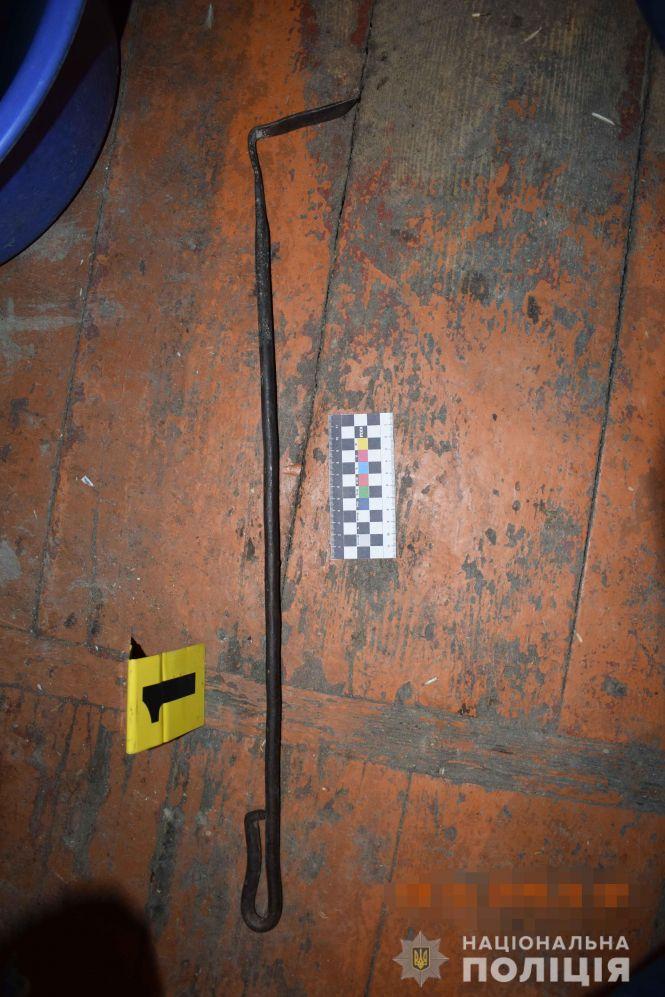П’яна сестра забила кочергою рідного брата. У поліції розказали подробиці, фото №2 на сайті 20minut.ua
