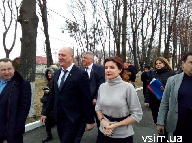 Новини Хмельницького - фото з Марина Порошенко приїхала на Хмельниччину Марина Порошенко приїхала на Хмельниччину, фото №1 на сайті vsim.ua