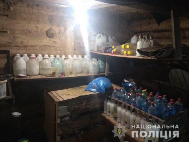 Новини Житомира - фото з У селі на Житомирщині викрили потужну нарколабораторію У селі на Житомирщині викрили потужну нарколабораторію, фото №2 на сайті 20minut.ua