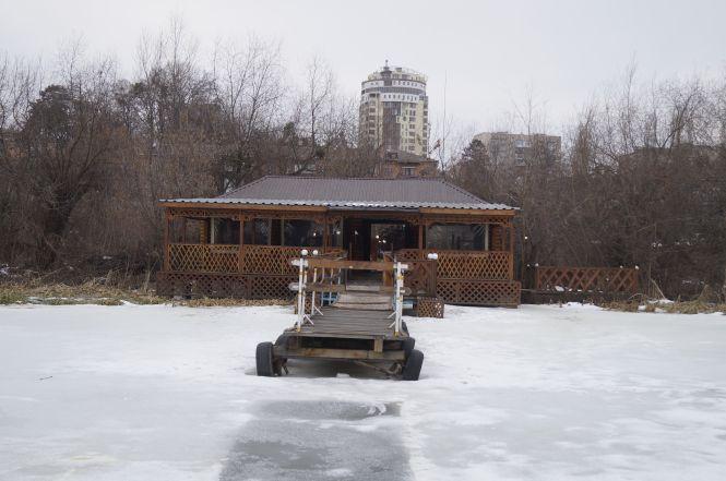Новини Вінниці - фото з Церква-бункер та «вмерзлий» корабель: Південний Буг від Староміського мосту до Ющенка Церква-бункер та «вмерзлий» корабель: Південний Буг від Староміського мосту до Ющенка, фото №8 на сайті 20minut.ua