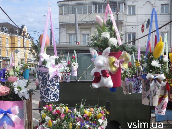 Новини Хмельницького - фото з Біля “Либідь Плази” запрацював квітковий ярмарок: що і за скільки продають Біля “Либідь Плази” запрацював квітковий ярмарок: що і за скільки продають, фото №8 на сайті vsim.ua