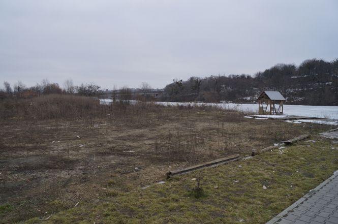 Новини Вінниці - фото з Церква-бункер та «вмерзлий» корабель: Південний Буг від Староміського мосту до Ющенка Церква-бункер та «вмерзлий» корабель: Південний Буг від Староміського мосту до Ющенка, фото №5 на сайті 20minut.ua