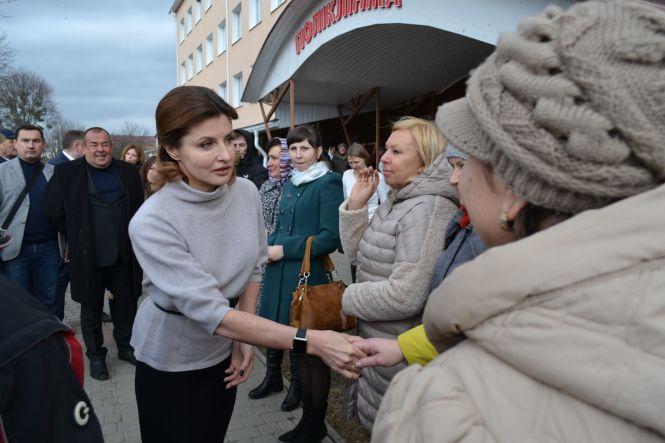 Новини Хмельницького - фото з На Хмельниччині побувала перша леді Марина Порошенко. Де була і що говорила (ФОТО, ВІДЕО) На Хмельниччині побувала перша леді Марина Порошенко. Де була і що говорила (ФОТО, ВІДЕО), фото №6 на сайті vsim.ua