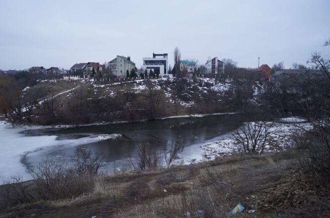 Новини Вінниці - фото з Церква-бункер та «вмерзлий» корабель: Південний Буг від Староміського мосту до Ющенка Церква-бункер та «вмерзлий» корабель: Південний Буг від Староміського мосту до Ющенка, фото №28 на сайті 20minut.ua