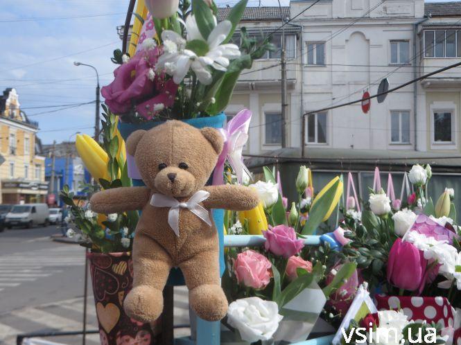 Новини Хмельницького - фото з Біля “Либідь Плази” запрацював квітковий ярмарок: що і за скільки продають Біля “Либідь Плази” запрацював квітковий ярмарок: що і за скільки продають, фото №9 на сайті vsim.ua