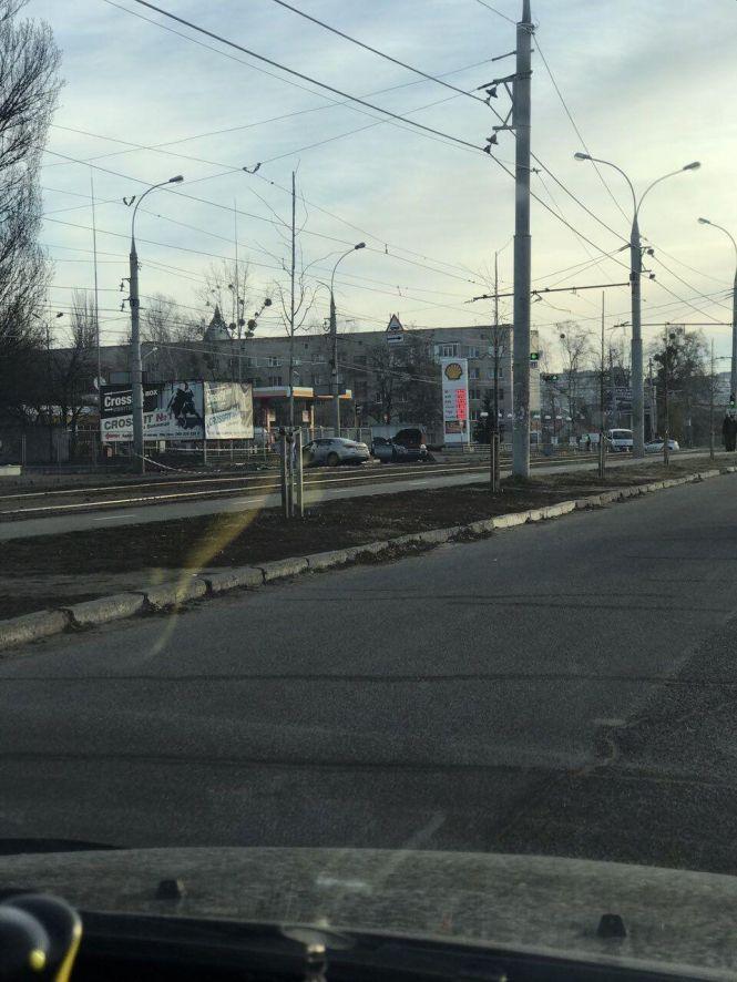 ДТП біля «Грошу»: водій «Інфініті» врізався у «Чері». Є постраждалі (ОНОВЛЕНО), фото №5 на сайті 20minut.ua