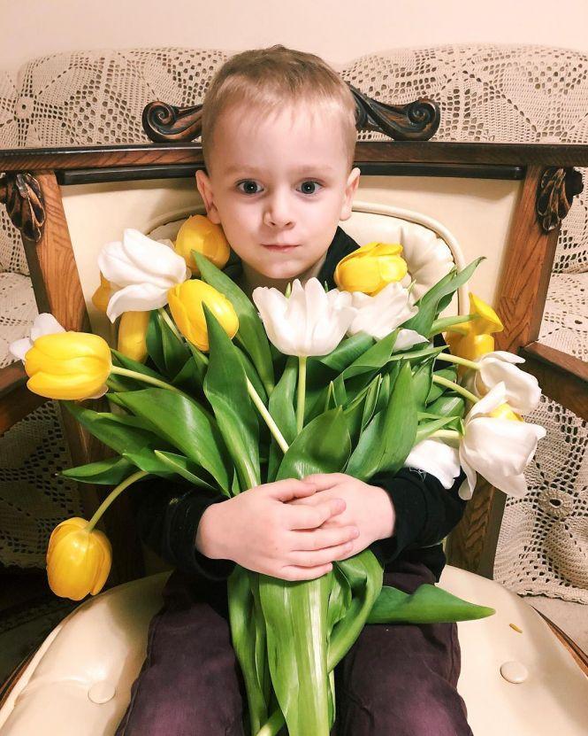 Новини Тернополя - фото з Тюльпани і подарунки: ТОП-10 святкових фото, які тернополянки опублікували в Instagram Тюльпани і подарунки: ТОП-10 святкових фото, які тернополянки опублікували в Instagram, фото №1 на сайті 20minut.ua