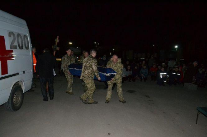 Сьогодні на Вінниччині поховали Героя, фото №2 на сайті 20minut.ua