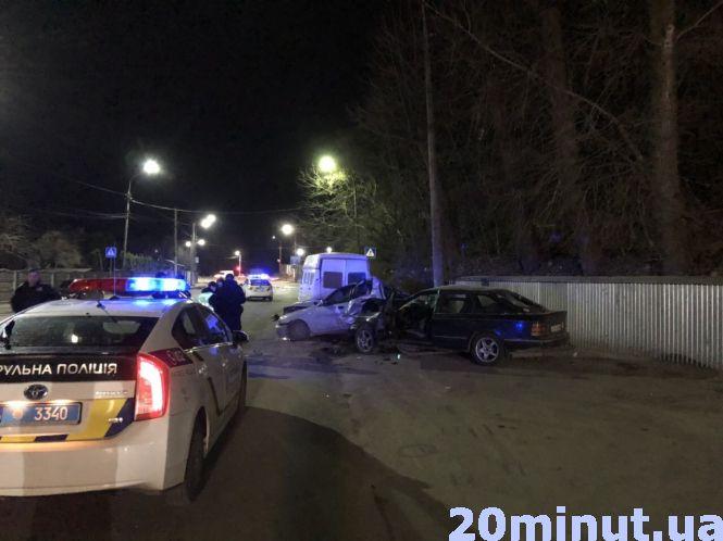 Новини Тернополя - фото з ДТП біля ринку: є постраждалі ДТП біля ринку: є постраждалі, фото №1 на сайті 20minut.ua