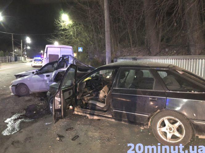 Новини Тернополя - фото з ДТП біля ринку: є постраждалі ДТП біля ринку: є постраждалі, фото №2 на сайті 20minut.ua