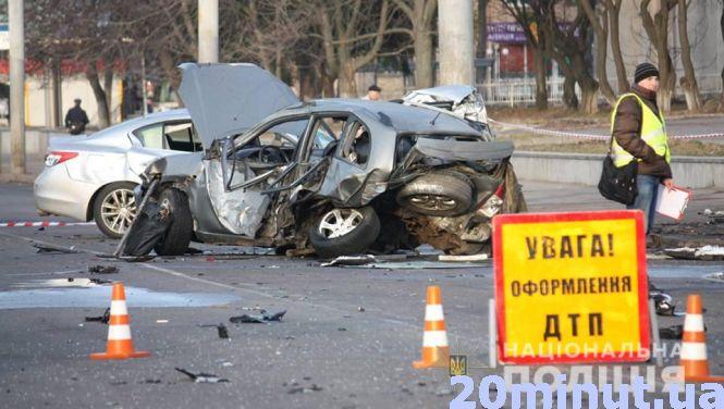 Новини Вінниці - фото з «Не чіпайте мене»: свідок розповів про перші хвилини після ДТП біля Грошу «Не чіпайте мене»: свідок розповів про перші хвилини після ДТП біля Грошу, фото №4 на сайті 20minut.ua