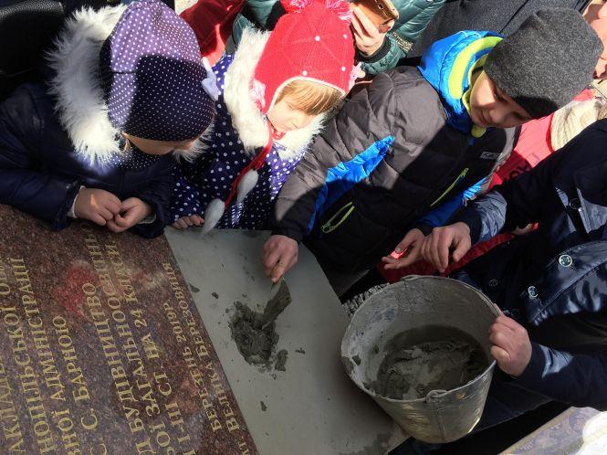 У Великій Березовиці заклали камінь під будівництво нової школи, фото №1 на сайті 20minut.ua