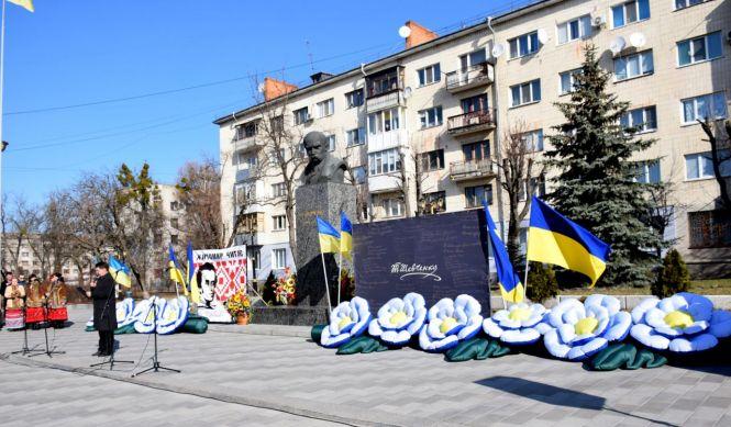 Як житомиряни вшанували світлу пам’ять Тараса Шевченка, фото №2 на сайті 20minut.ua
