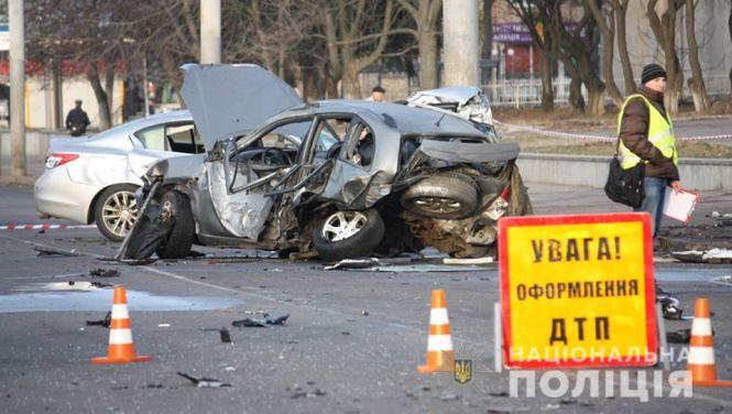 Новини Вінниці - фото з Подробиці моторошної ДТП на Келецькій: що з таксистом та хто був за кермом «Infiniti» Подробиці моторошної ДТП на Келецькій: що з таксистом та хто був за кермом «Infiniti», фото №1 на сайті 20minut.ua