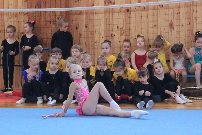 До жіночого свята — гімнастичні вправи від дітей!, фото №4 на сайті 20minut.ua