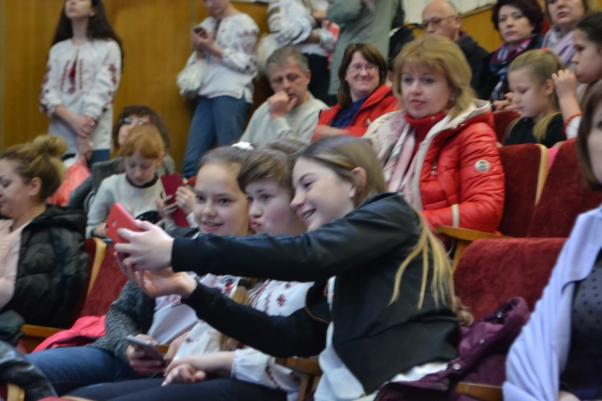 Новини Хмельницького - фото з Хмельницькі школярі “мандрували Україною” і встановили національний рекорд Хмельницькі школярі “мандрували Україною” і встановили національний рекорд, фото №2 на сайті vsim.ua